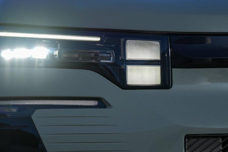 3976596 170kW Max Long Range 97kWh 5dr Auto