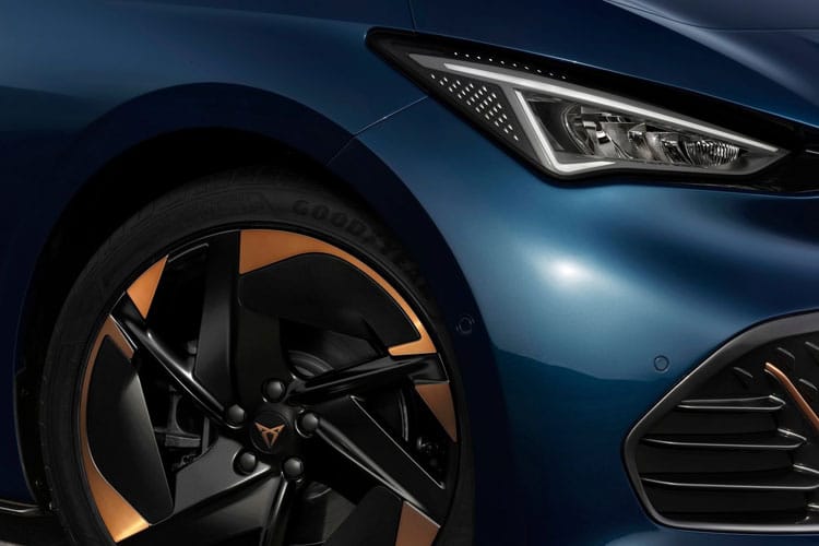 3846586 240kW e-Boost VZ First Edition 79kWh 5dr Auto