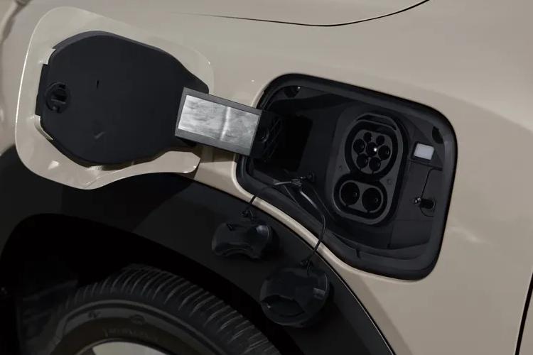 4079598 152kW K30 73kWh 5dr Auto