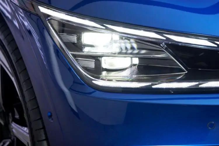 3875129 166kW GT Line 84kWh 5dr Auto