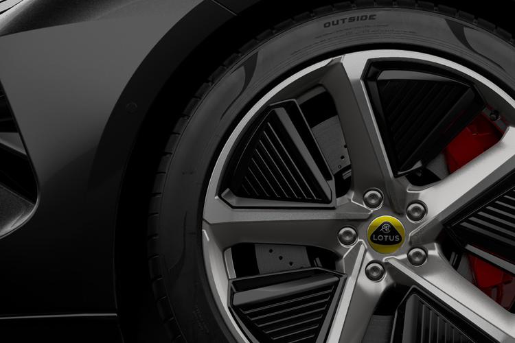 3978854 450kW 600 GT 102kWh 4dr Auto