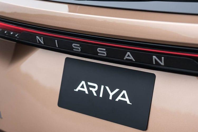 3733821 178kW Advance 87kWh 22kWCh 5dr Auto [Sky Pack]