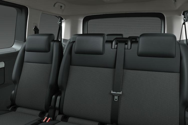3942744 100kW Design 75kWh 5dr Auto
