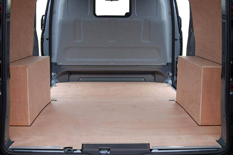 3781351 100kW 75kWh Crew Van Auto