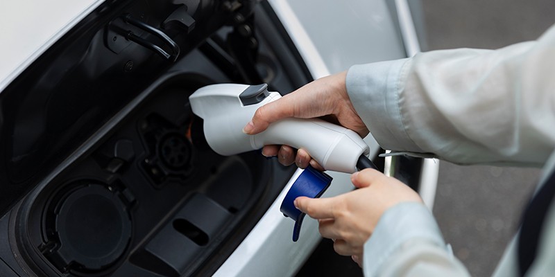 Electric cars: deadline looming for claiming home charging grant
